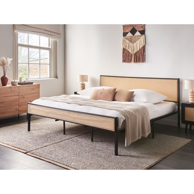 AVANTON Bed