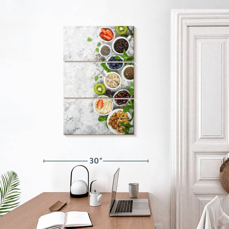 Yarlin Fitness Food, 32" H x 20" W