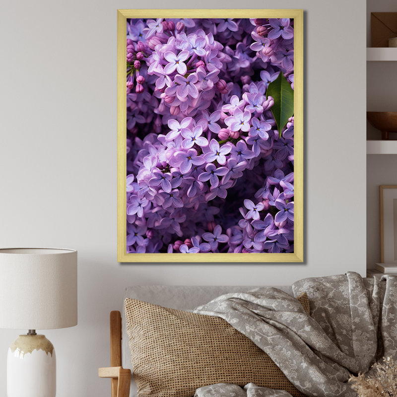 Fleurs mauves lilas mauves sur toile, Encadrement doré, H 40 po x l 30 po x P 1,5 po