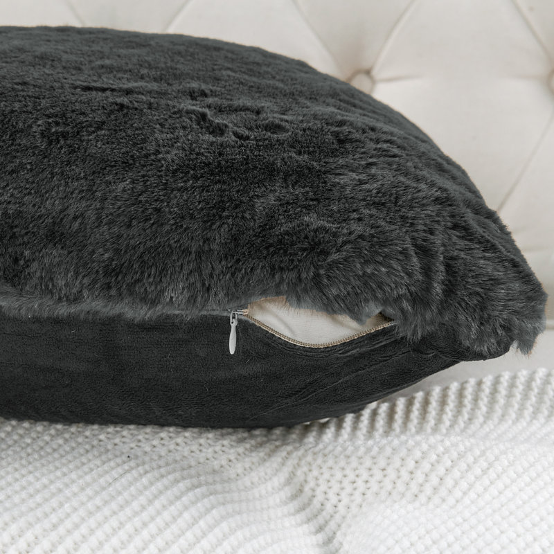 Housse de coussin lourd en fausse fourrure, H 20 pi x l 20 pi, Gris anthracite