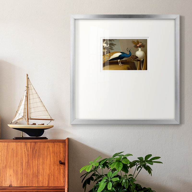 «Golden Peacock Vpremium», reproduction encadrée, H 17 po x l 17 po x P 1,25 po, Cadre brun clair