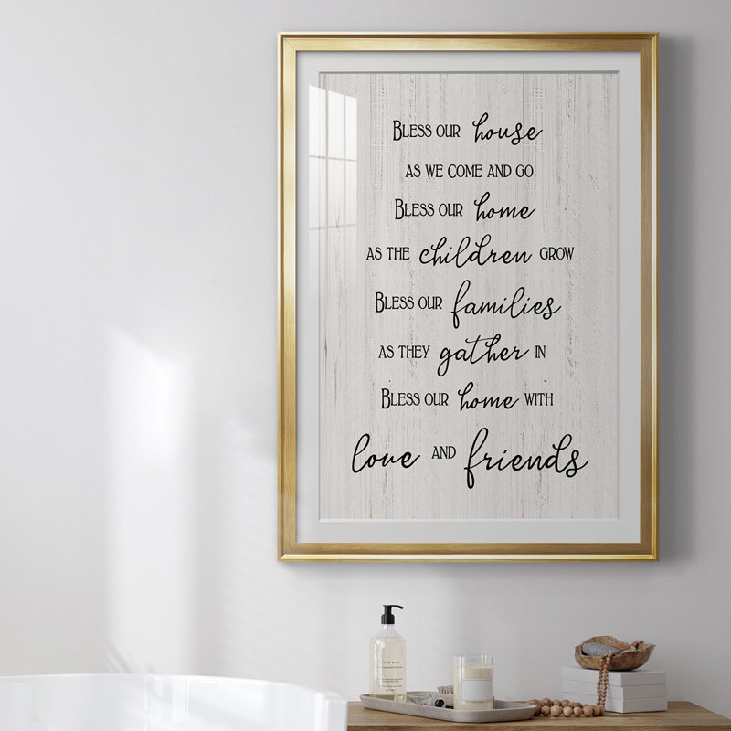«Love and Friends», reproduction encadrée de qualité supérieure - prête à être accrochée, H 30,5 po x l 22,5 po, Or