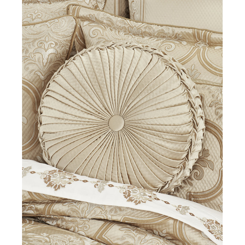Sezanne Tufted Round Decorative Throw Pillow