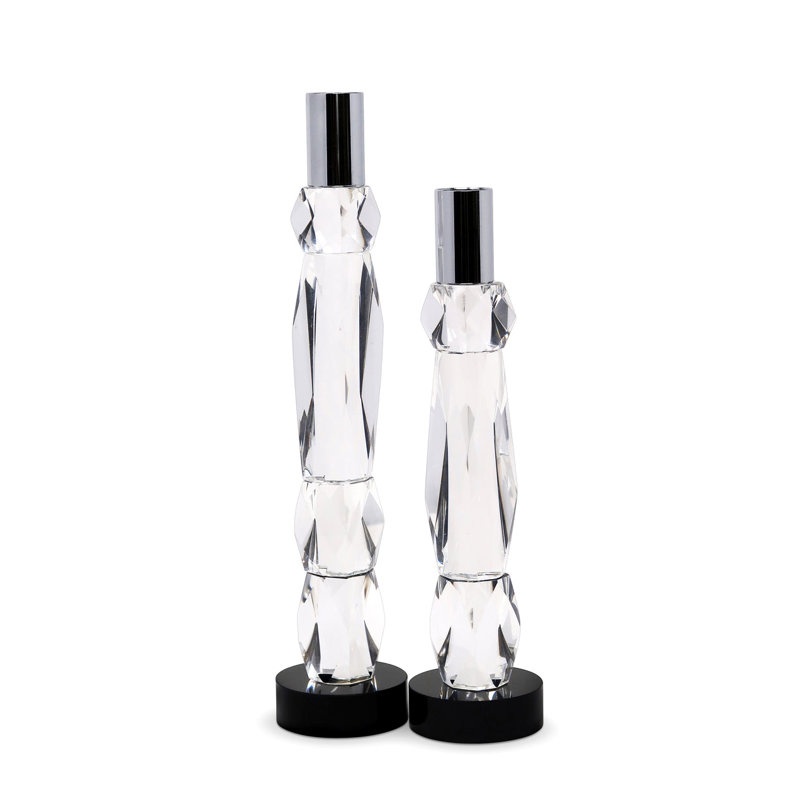 Bougeoir en cristal - H 9,5 po, H 11,25 po x l 2,5 po x P 2,5 po