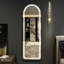 Miroir lumineux pleine longueur-587221553