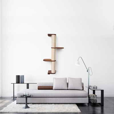 Brodhi Scratching Post