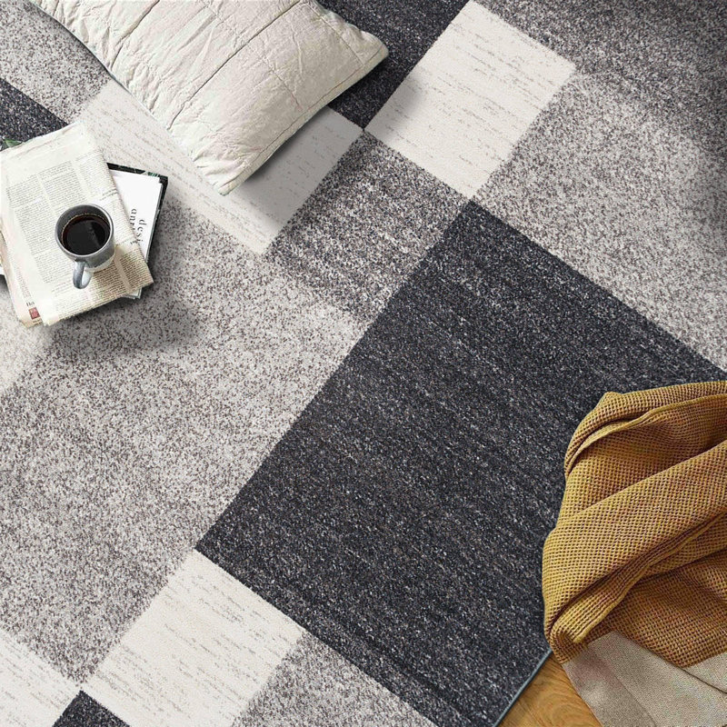 Akieba Geometric Tufted Gray/Black/Ivory Non-Slip Rubberback Area Rug, Rectangle 1'8" x 2'6"
