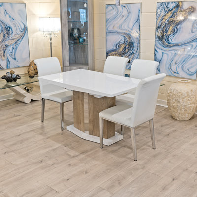 Bowdoinham 4 - Person Dining Set