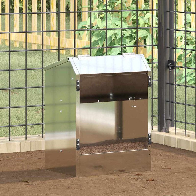 Small Animal Feeder