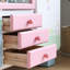 Armoire d'appoint colorée et minimaliste