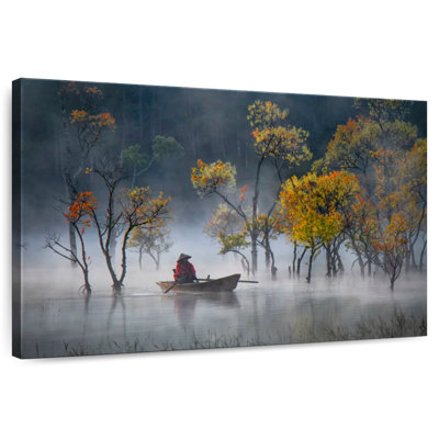 Senne pêchant dans la brume