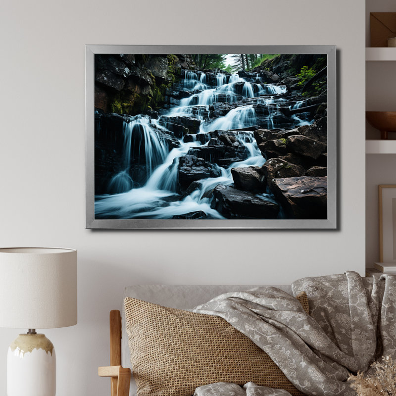 Cascade éternelle III sur toile, H 16 po x l 32 po x P 1 po, Cadre simple argenté
