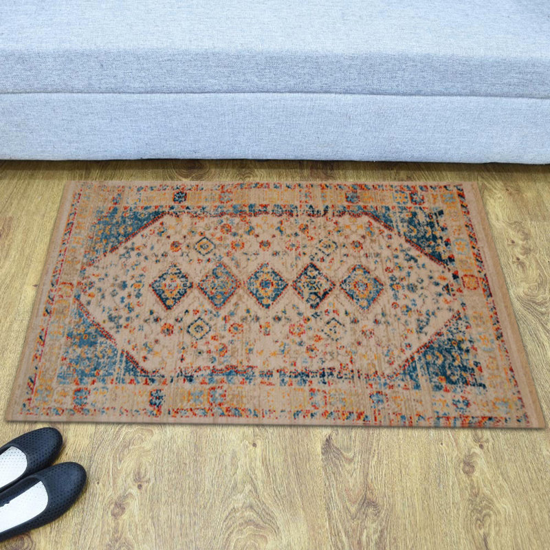 Oriental Indoor Rug, Rectangle 1'8" x 2'10"