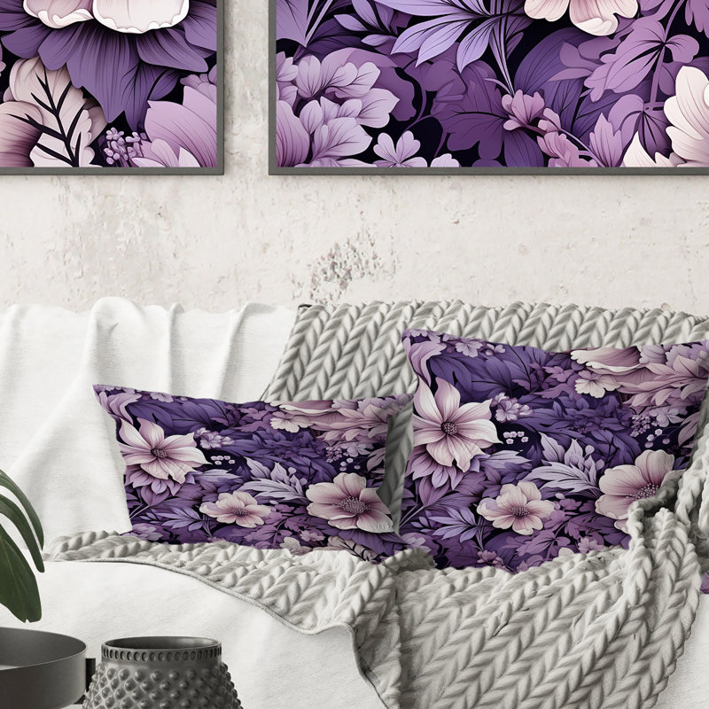 Eerie Elegance Moody Patterns - Coussin à imprimé floral