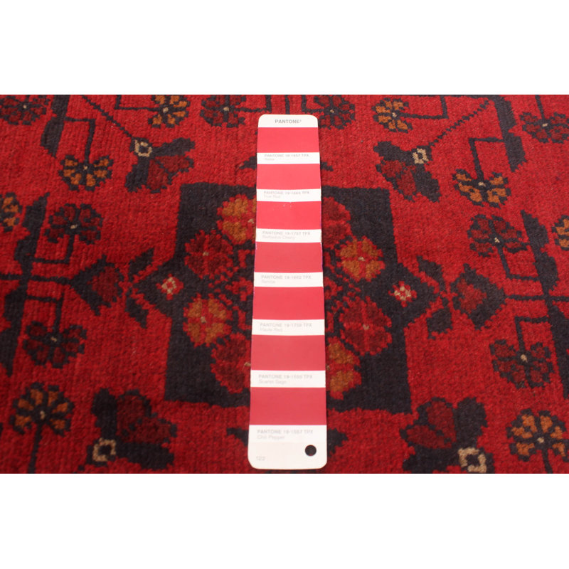 Tapis rouge Maleaha Esari 6 pi 8 po x 9 pi 9 po