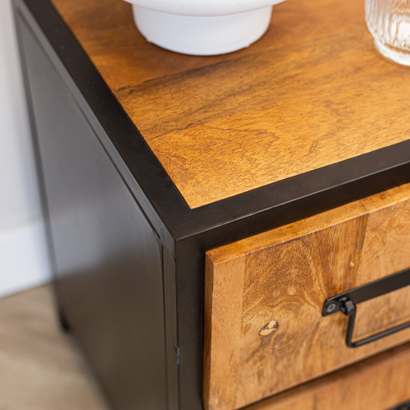 Musa 35cm W Steel Bedside Table