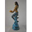 Statue en bronze de la collection de sirènes tenant deux poissons Nifao - taille: 14 po x 14 po x H 43 po.