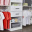 Système d'organisation blanc avec système d'organisation avec 3 tablettes, 2 tiroirs et 3 tringles