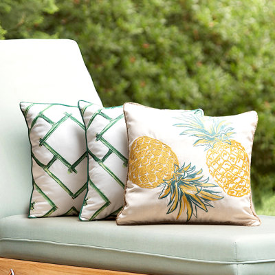  Indoor/Outdoor 17" Throw Pillow Cover