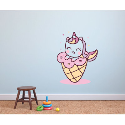 Adhésif décoratif bébé licorne sur une glace