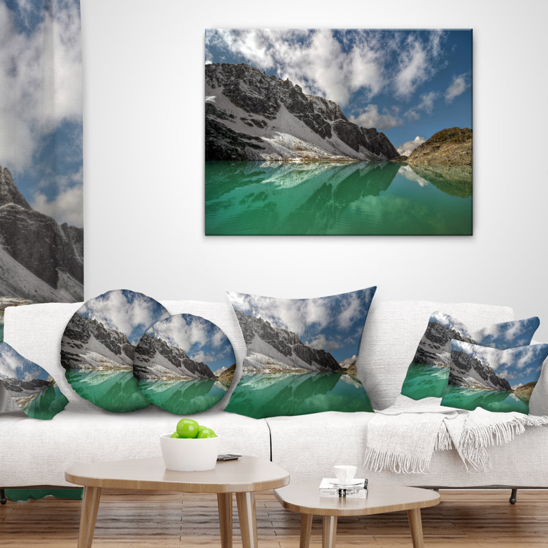 Coussin Clear Mountain Lake