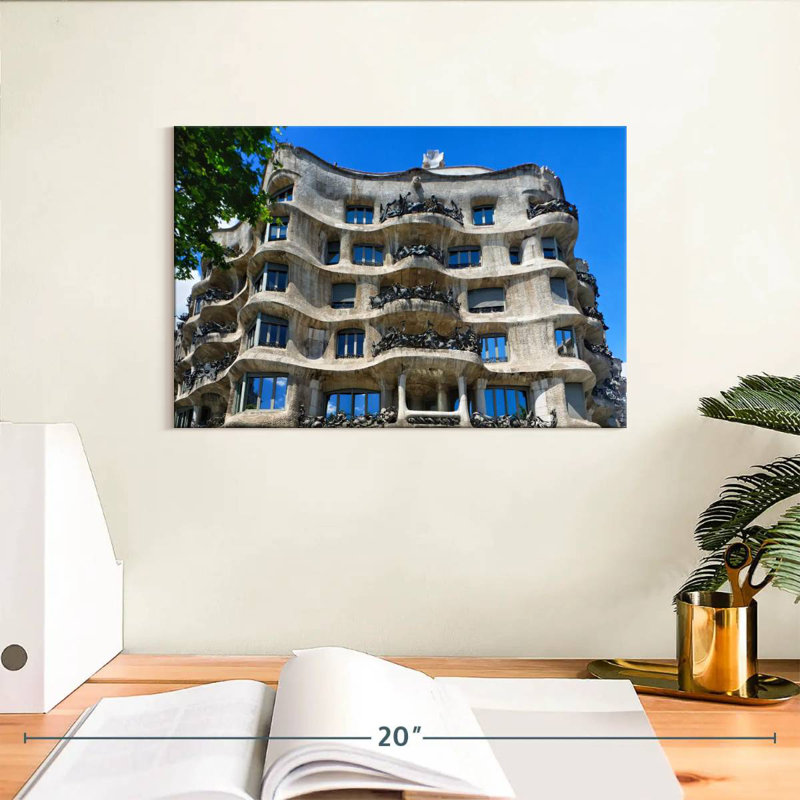 Nicci Casa Mila, H 8 po x l 12 po