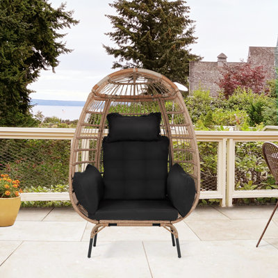 Carlitta Wicker Outdoor Lounge Chair