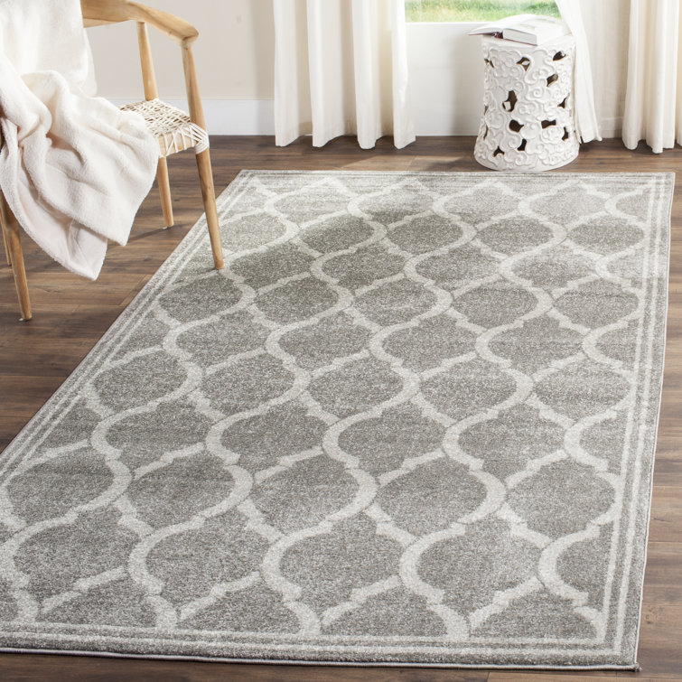 Ammundsen Geometric Gray/Light Gray Area Rug