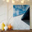 Toile, composition architecturale minimaliste mettant en vedette un art mural blanc entrecroisé avec un toit angulaire foncé posé sur toile-428417402