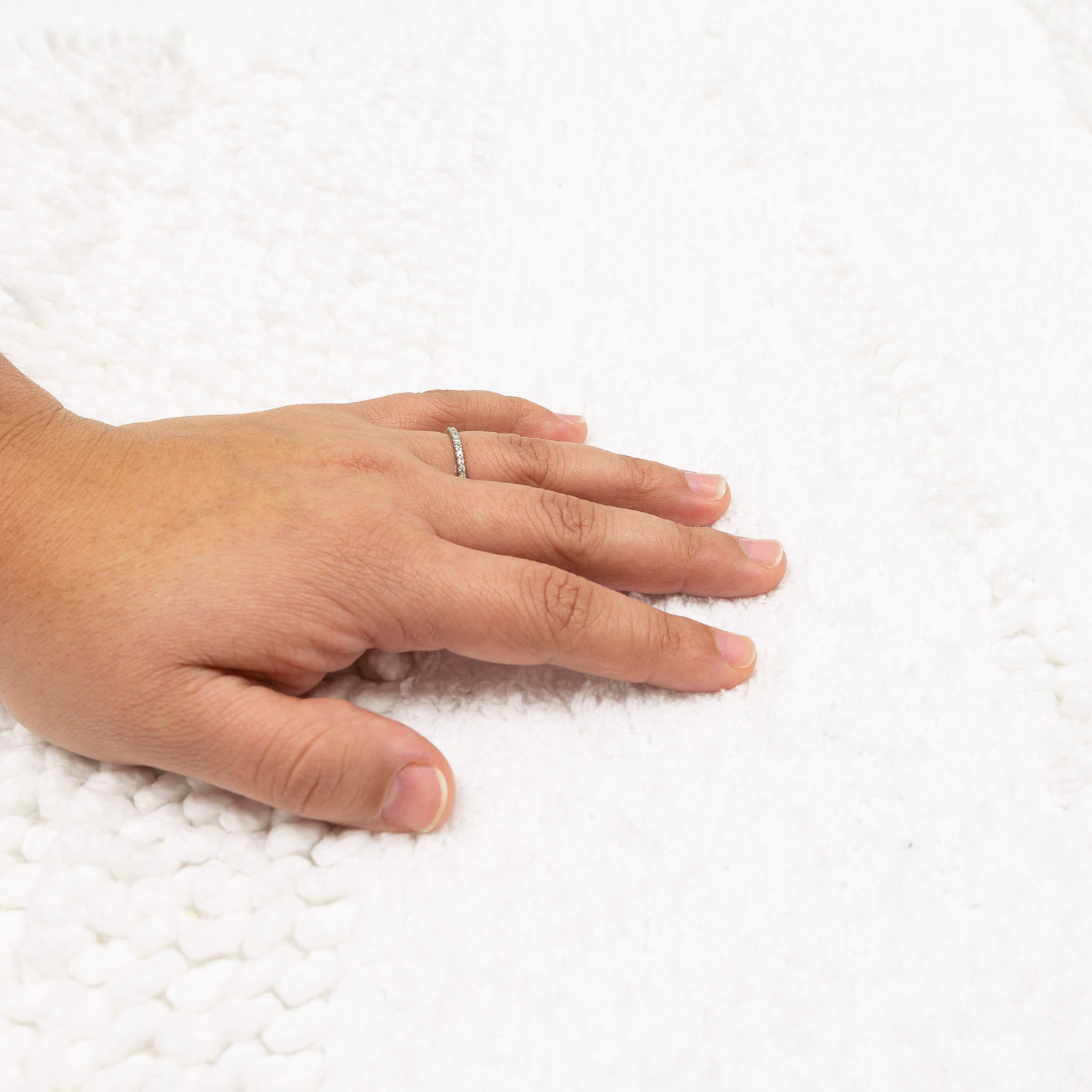 Laverne Solid Cotton Bath Rug, 24" W x 60" L, Arctic White