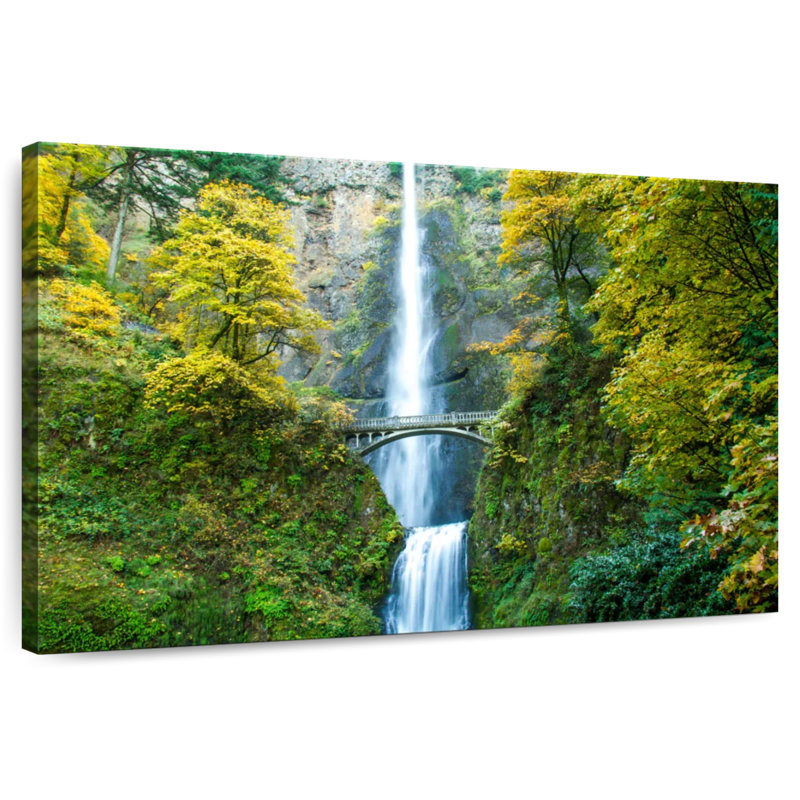 Alvord Multnomah Waterfall Scenery