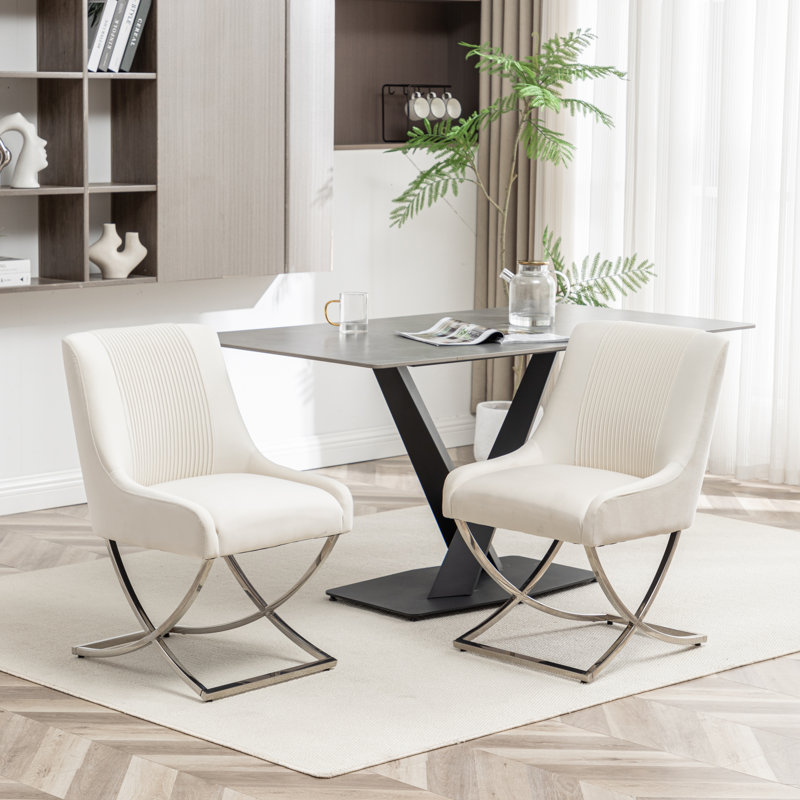 Chaise d'appoint rembourrée en velours Elian, Beige