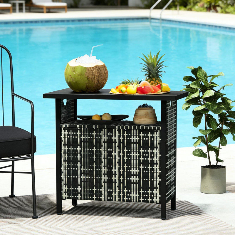 Table basse d'extérieur servant de rangement pour serviettes, offrant un espace de rangement spacieux et résistant aux intempéries - Structure en acier élégante et robuste, idéale pour une utilisation au bord de la piscine.