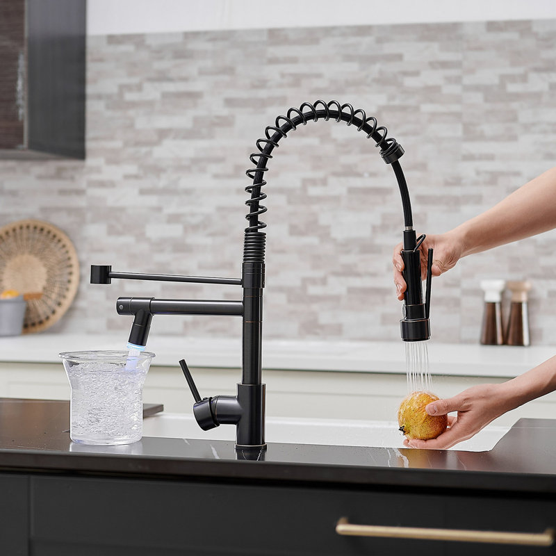Robinet de cuisine à DEL avec douchette rétractable et robinet d'évier de cuisine à poignée simple
