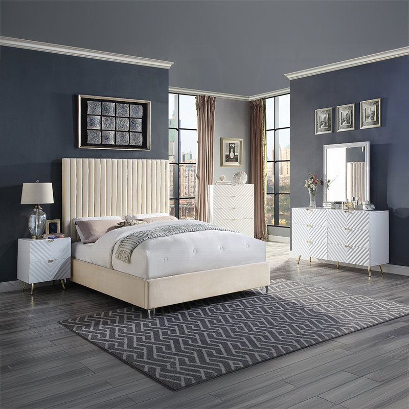 Edzia Queen Bed