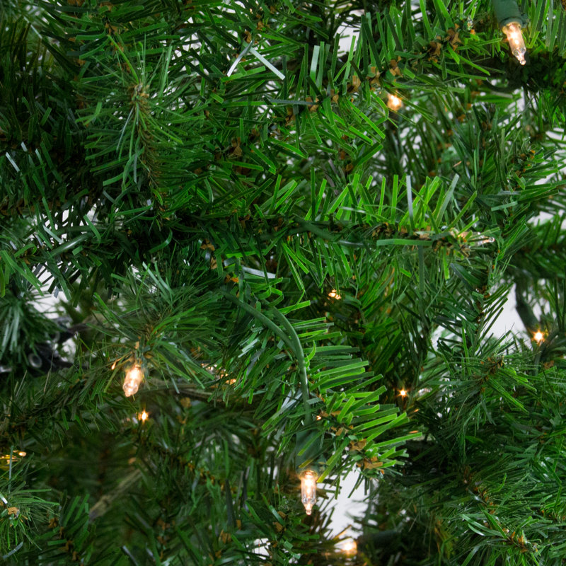 Arbre de Noël artificiel épinette 7 pi Vail