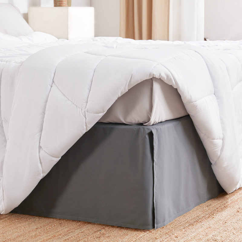 Full Size Gray Polyester Pleated Bed Skirt with 15-Inch Drop