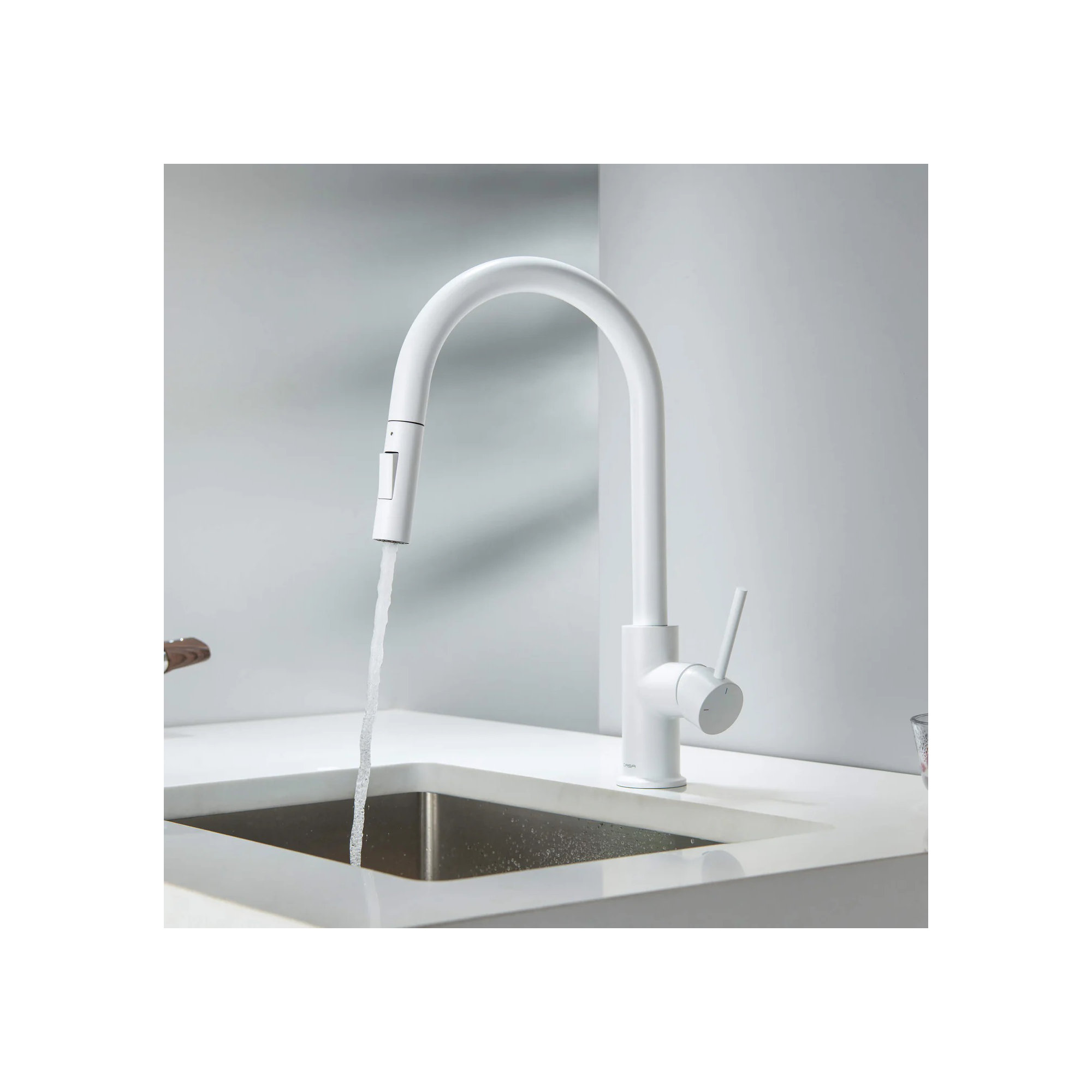 Pull Down Single Handle Kitchen Faucet, Matte White