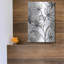 "Fleurs monochromes III" par Flora Kouta-101669344