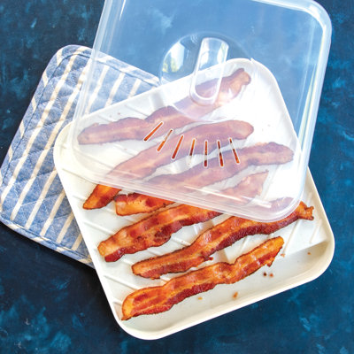 Plateau à bacon incliné avec couvercle Nordic Ware
