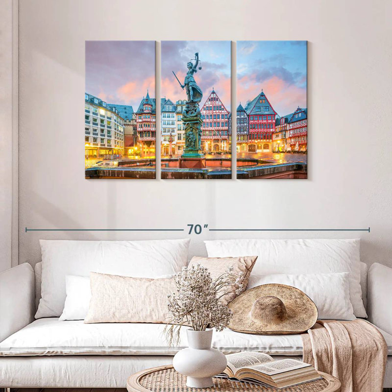 Rorry Romerberg Square, 28" H x 45" W