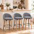 Tabourets de bar pivotants en velours Louise