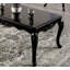Table basse de style traditionnel avec pieds incurvés en bois massif