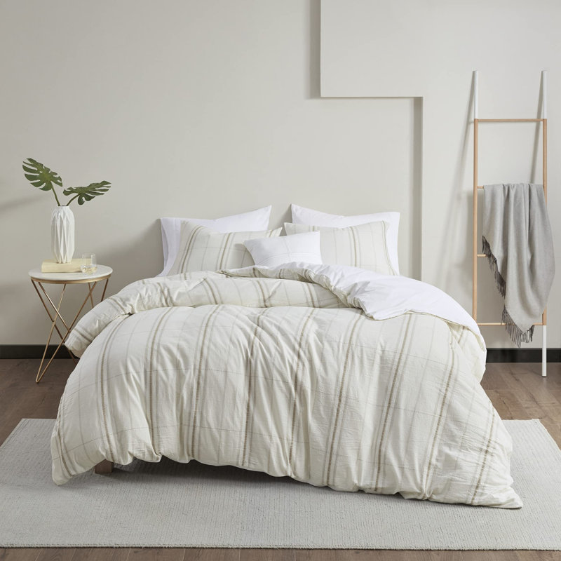 Striped Comforter, Full Comforter + 5 Additional Pieces