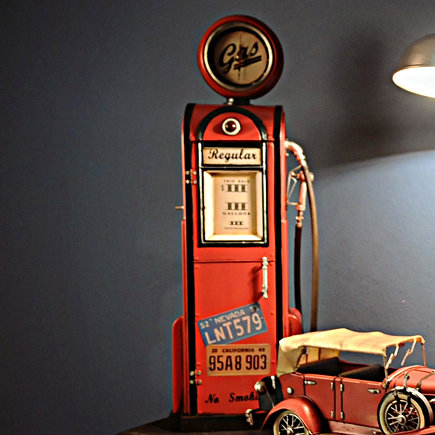 Pompe à essence décorative avec horloge 1:4