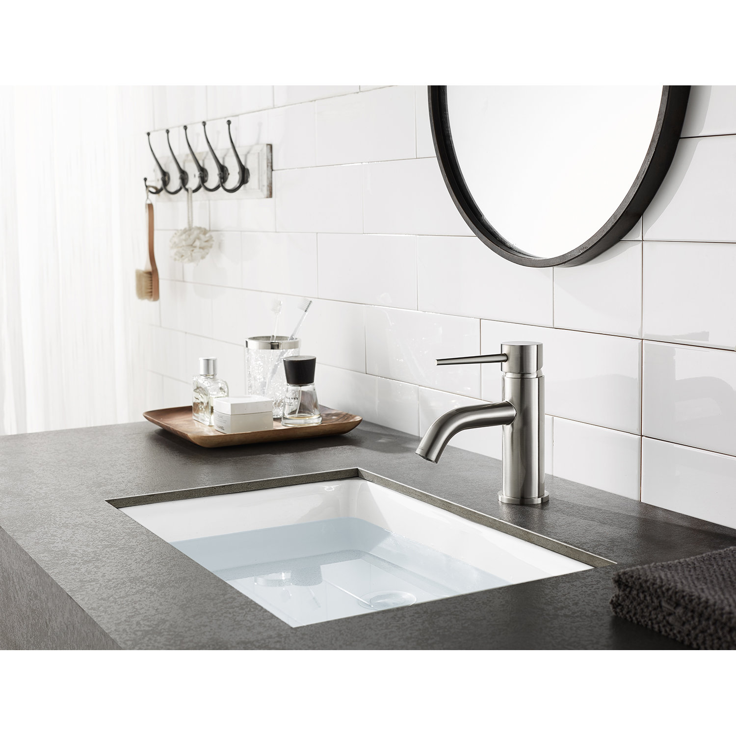New York Single-Handle Faucet with Drain, Brushed Nickel
