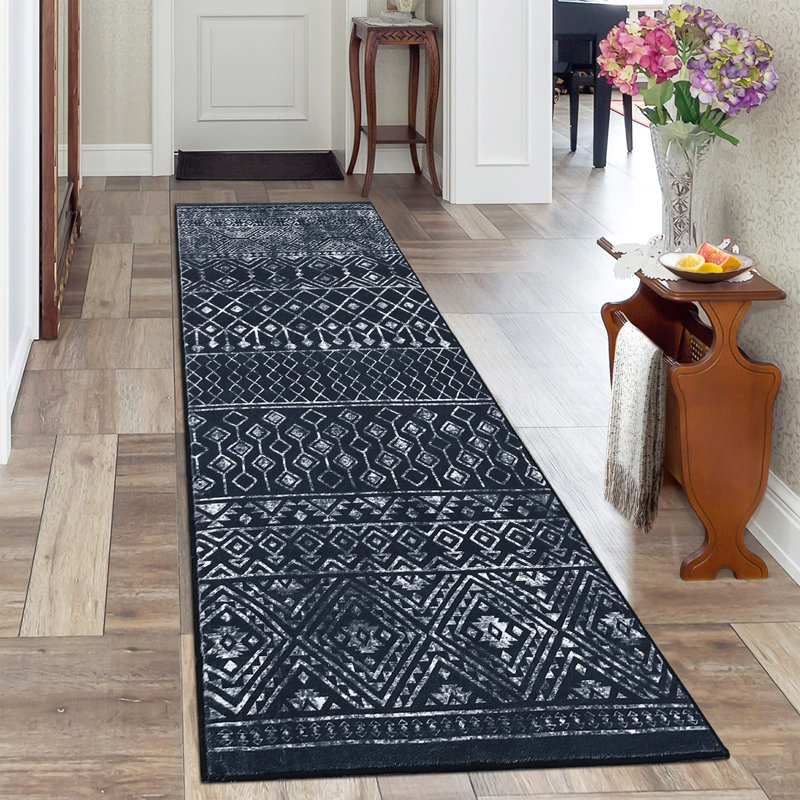 Orinoco Washable Floral Indoor Rug, Runner 2' x 6'