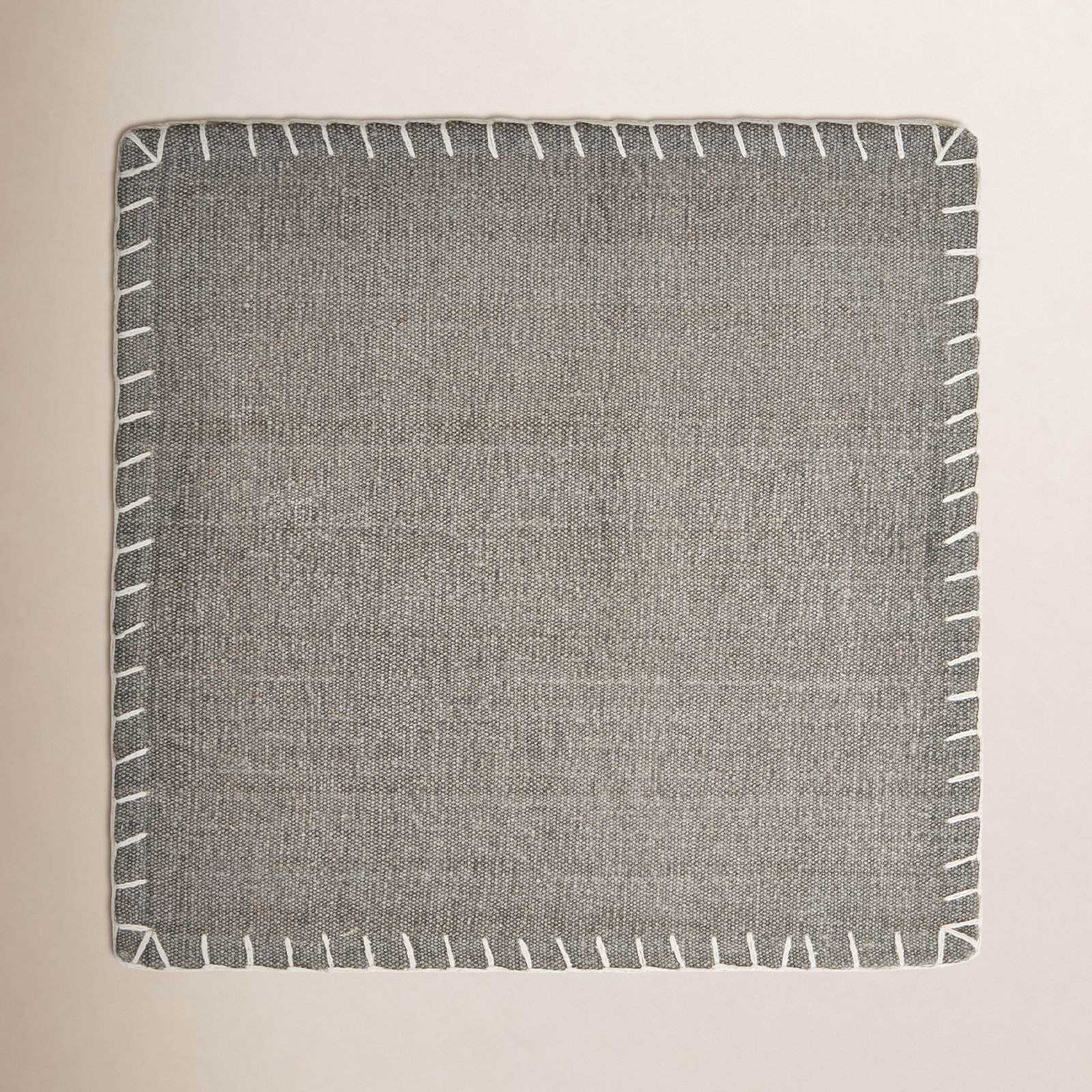 Nabi Embroidered Edge 15" Placemat, Gray