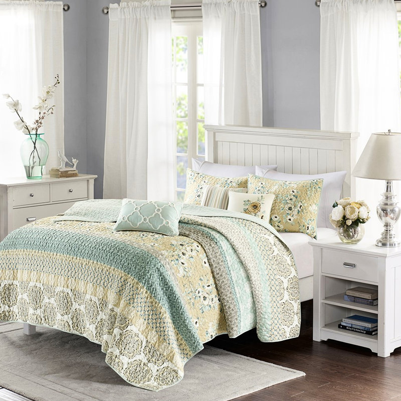 Édredon très grand / très grand avec 2 taies décoratives et 3 articles décoratifs en coton pour une chambre attrayante