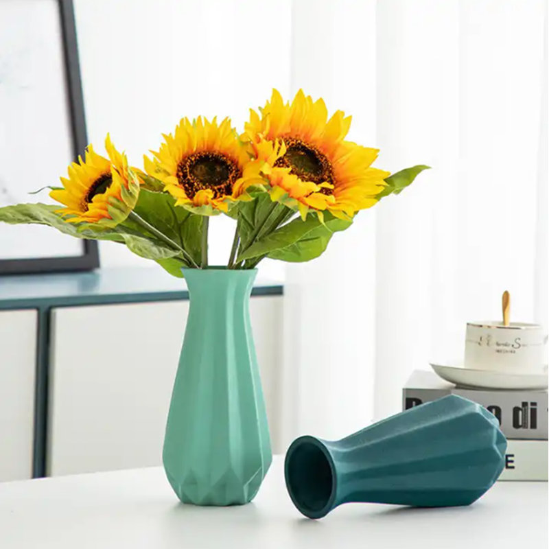 Kentrall - Mignon vase coréen en céramique géométrique coloré bleu clair, Bleu clair